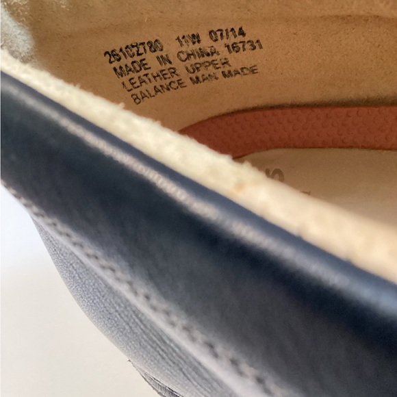 Women’s Clark’s Artisan Unstructured shoes - Picture 7 of 8